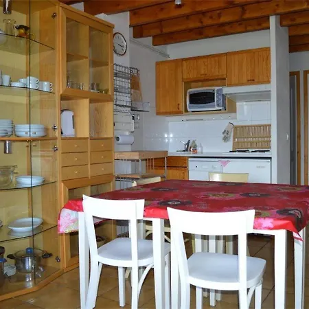Duplex T4 Avec Parking Et Balcon Aux Angles - Fr-1-593-16 Apartment *